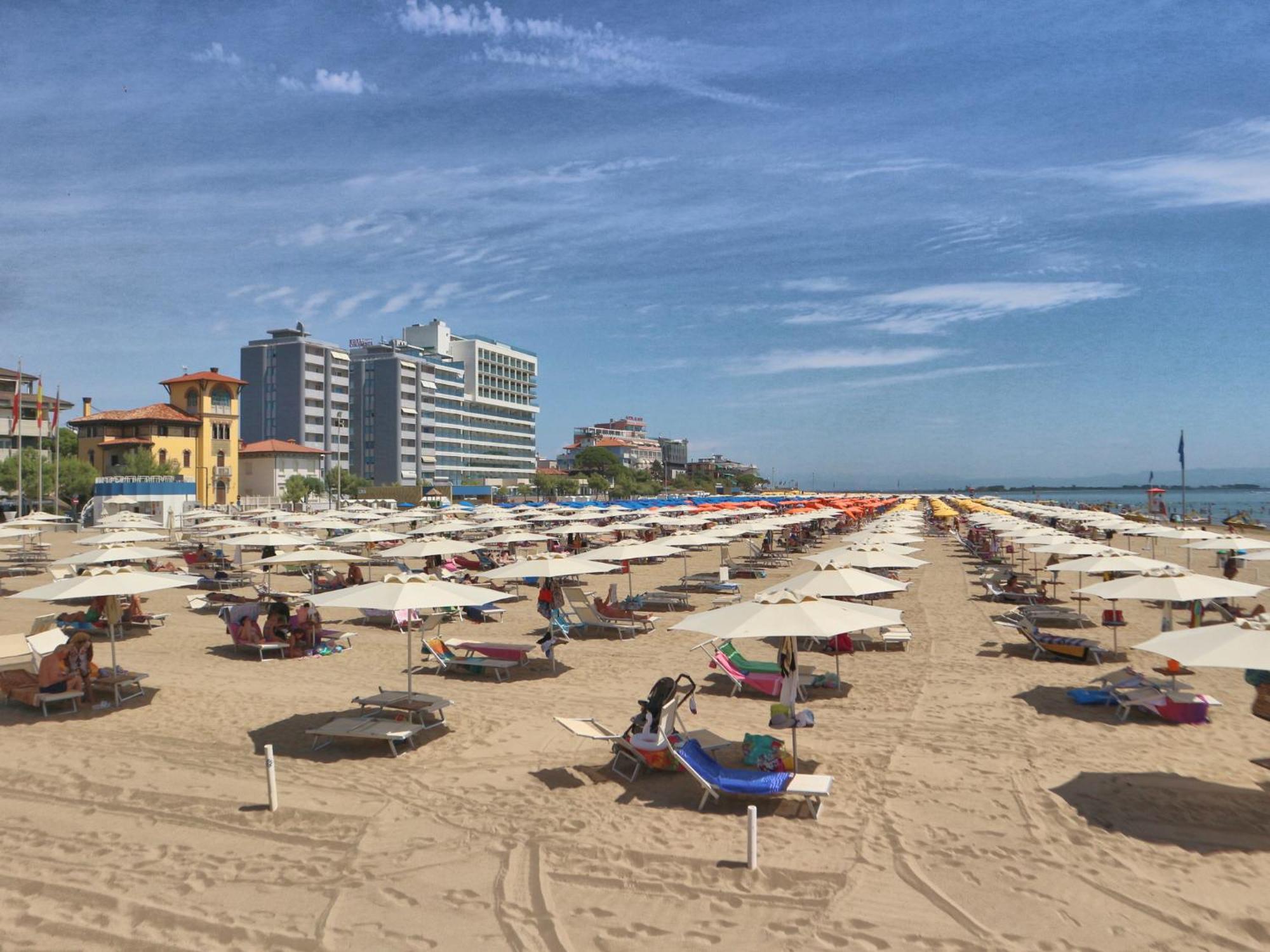 Mery Lignano Sabbiadoro Exteriör bild